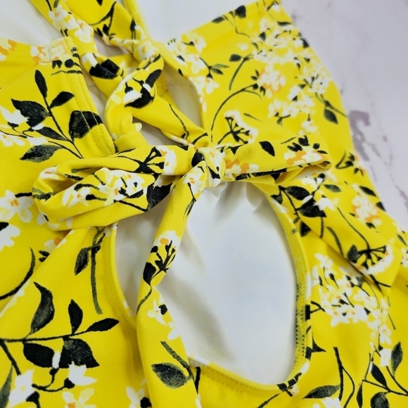 La Blanca One Piece Womens 4 6 Small Swim Yellow Floral Bathing Suit Ruched - Picture 11 of 14